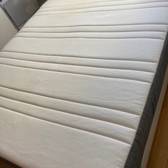 IKEA イケア　ダブルベッド　マットレス　フレーム　MANDAL
