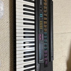 CASIO 電子ピアノ　X型台つき　ほぼ未使用