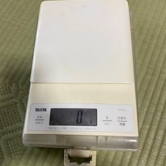 タニタ　電子スケール　