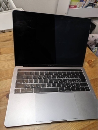 MacBook pro 2019 第8世代　13インチ