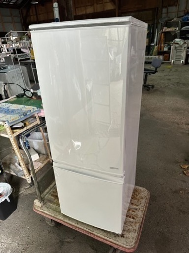 シャープ　ノンフロン冷凍冷蔵庫SJ-C17B-W