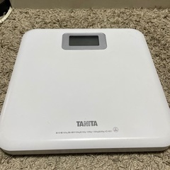 2020年製　タニタ体重計