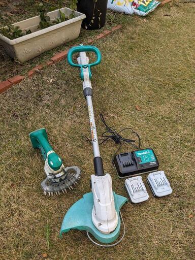 マキタ　充電式　家庭用草刈機と芝刈トリマー