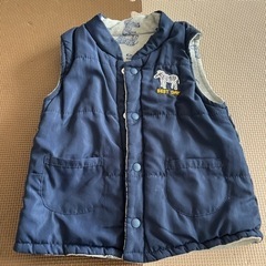 中古　キッズ　リバーシブルベスト　90センチ