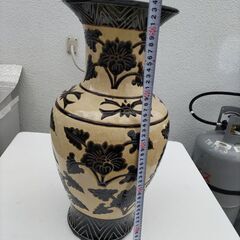 大型壺 (花瓶)