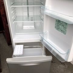 福岡市内配送無料　パナソニック Panasonic NR-B146W-S [冷蔵庫 (138L） 右開き2ドア シルバー]