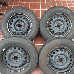 スタッドレスタイヤ 4本  TOYO 185/70R14