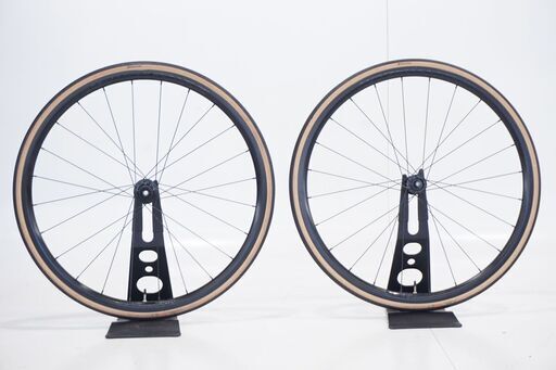 BONTRAGER 「ボントレガー」 AFFINITY TLR DISC シマノ11速 ホイールセット