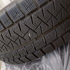 値下げ！30 アルファード スタッドレスタイヤ 4本 バリ山
