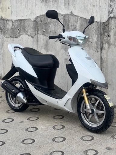 大人気セール‼️安心のバッテリー新品✨️前後タイヤ新品✨️エアフィルター新品✨️嬉しいオイル満タン補充2サイクルでパワフルな走り根強いスポーツモデル‍♀️CA1PB ZZ✴