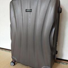 【差し上げます】スーツケース8輪　わずか4kg 超大型