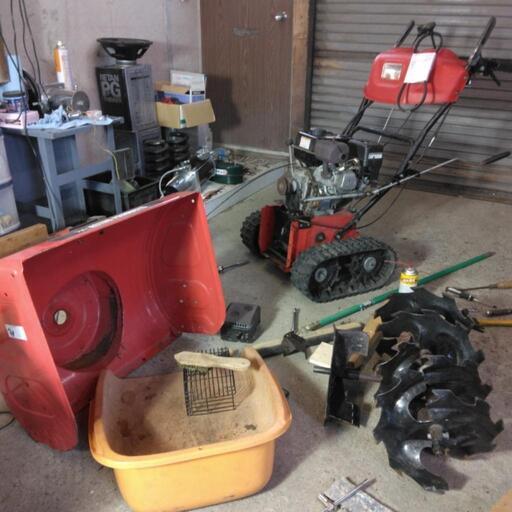 アストロプロダクツ除雪機レストア中！