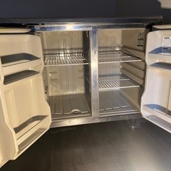 ホシザキの業務用冷凍冷蔵庫になります。