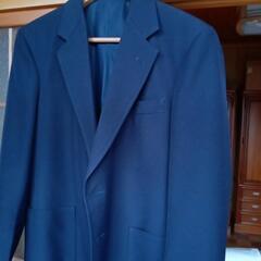 紺色のジャケット