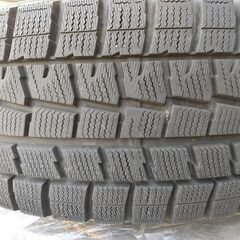 スタッドレスタイヤ（WINTERMAX 225/60R17）譲ります。値下げしました。