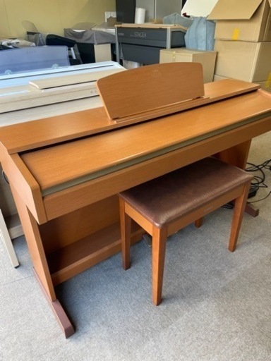 中古美品、配送可能YAMAHA電子ピアノ YDP-160C ARIUS