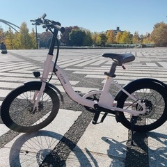 【ネット決済】電動アシスト自転車　velmoピンク　ミニベロ