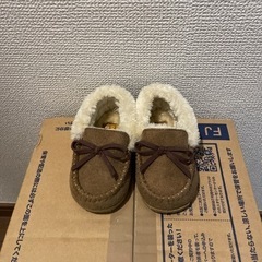 美品 モカシン もこもこシューズ 13cm