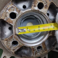 PCD100 205/60/16 スタッドレス  バリ山 プリウス　インプレッサ