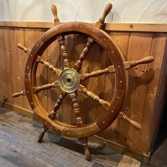 アンティーク船の舵　操舵輪
