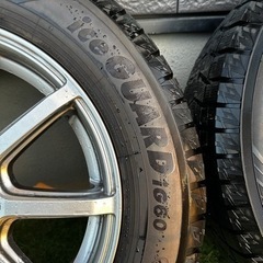 バリ溝！冬タイヤセット 215/60R16