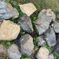 庭石　無料で差し上げます　自然石