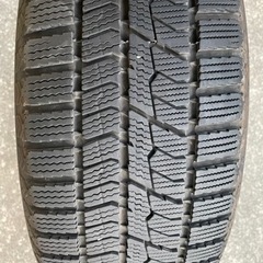 スタッドレスタイヤ（215/60R/16）4本セット
