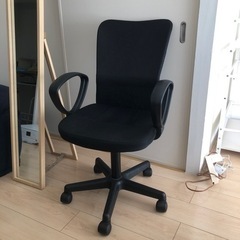 オフィスチェア　回転椅子