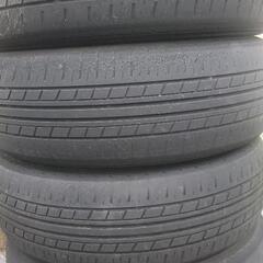 185/65R15 タイヤホイルとキャップ付き