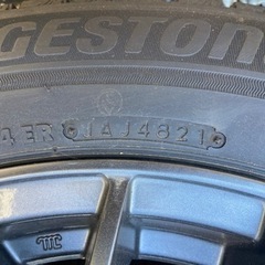 スタッドレスタイヤ　2021年製(ブリザック)