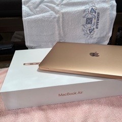 【ネット決済・配送可】MacBook air13インチゴールド美...