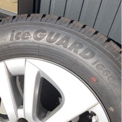 （取引中）195/65 15R  iceGUARD 4本　ホイール付き　（50プリウス純正）
