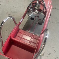 お値下げ中‼大阪☆「T347」消防車 ペダルカー 子供用 レトロ玩具 店舗什器