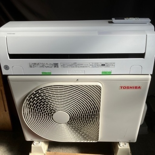 佐賀中古エアコン東芝2022.4.0KW税込取付込133番