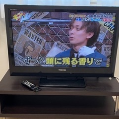 テレビ2台➕テレビ台1個