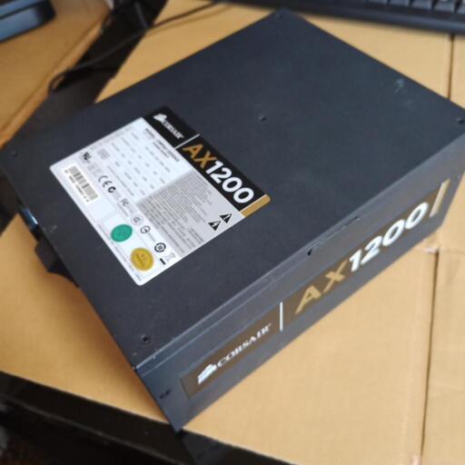 AX1200 自作用　電源　ケーブル付属多数