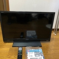 液晶テレビ32型 SHARPのAQUOSです。