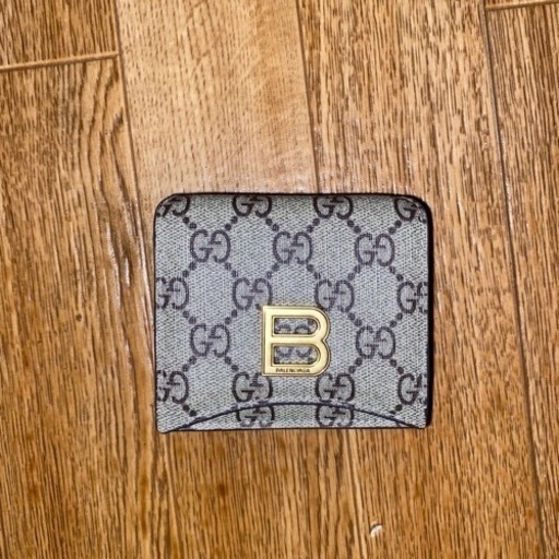 バレンシアガGUCCIコラボ財布