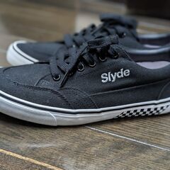 スニーカー　スライド（SLYDE）　黒
