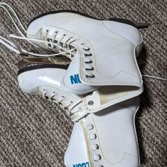 22.5センチ☆フィギュアスケート靴