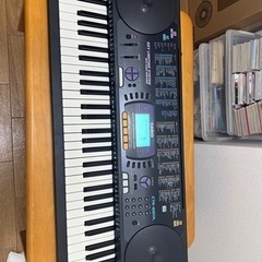 電子キーボード　CASIO光ナビゲーション付き