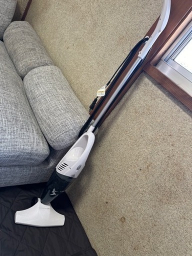 ハンディークリーナー　掃除機
