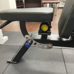 アジャスタブルベンチシート　業務用　引取り限定　中古