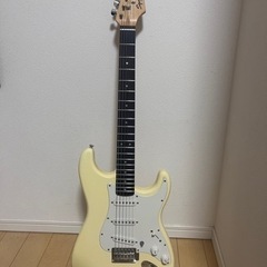 エレキギターSquier by Fender ストラトキャスター...