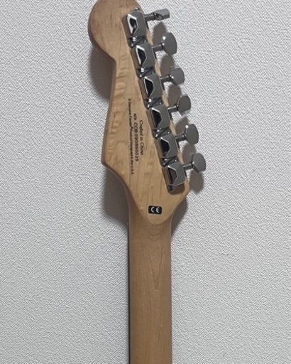エレキギターSquier by Fender ストラトキャスター ケース付き