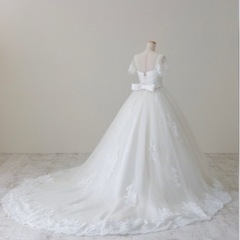 ワタベウェディング　ウェディングドレス　配送可