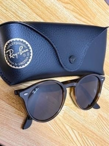 Ray-Banのサングラス