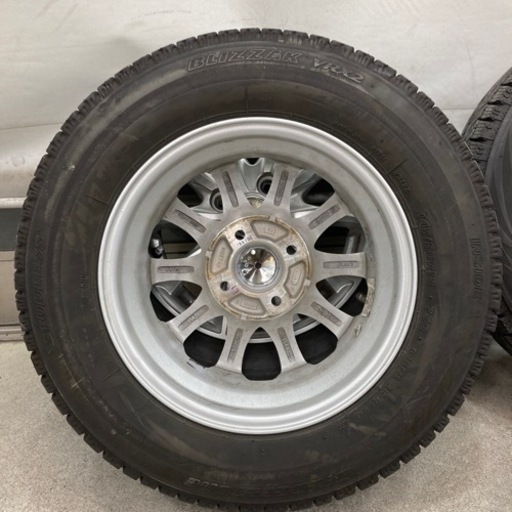 決まりました。スタッドレス VRX2 145/80R13 21年製 155/65R14の互換  