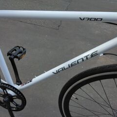 Valiente V700 クロスバイク 16800円 🔁6段切替 💡ライト付 安心の新規防犯登録料込み 916