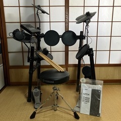 ☆受渡し決定しました【ヤマハ電子ドラム】スティック・チェア付すぐ 